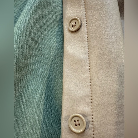 French Connection Medium Peach Button-Up Shirt Pleather Shacket - Picture 4 of 6